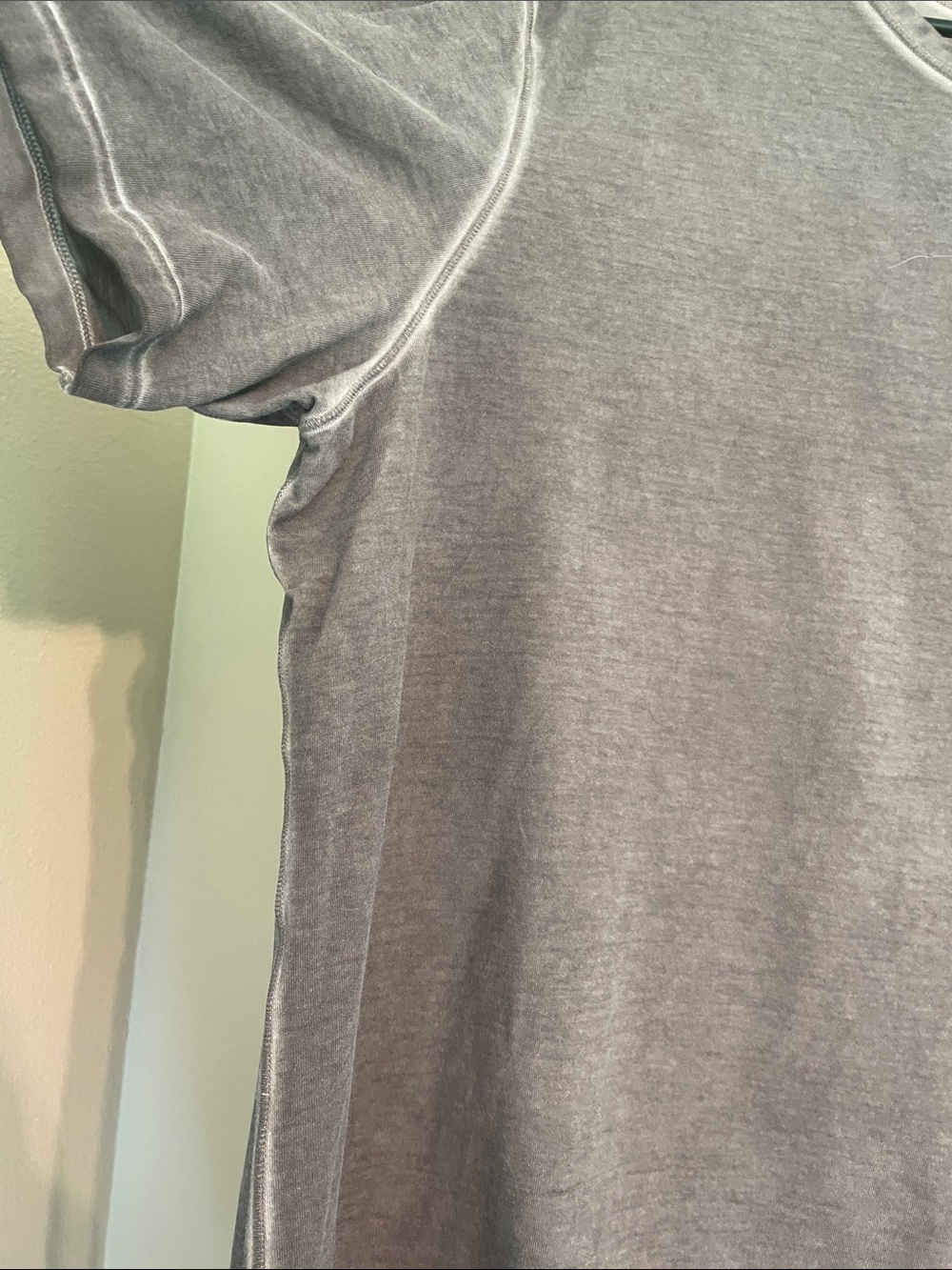 Lululemon 5 year basic tee - Picture 4 of 8